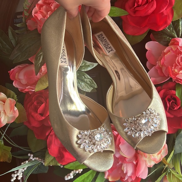 Badgley Mischka metallic gold silver rhinestone Giana II D’Orsay suede heels - Picture 9 of 11